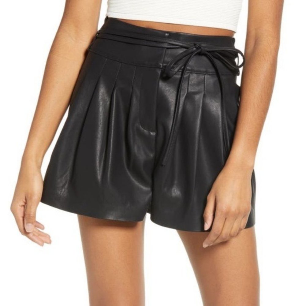 Blanknyc Faux Leather High Waist Rise Paperbag Pleated Shorts In Black Nwt 30